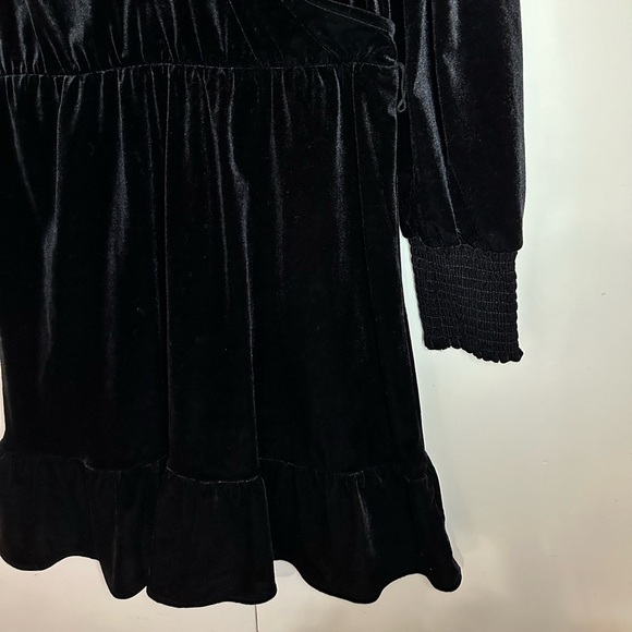 New ANTHEM Velvet V Neck Dress Women S Black Long Sleeve Ruffles Gothic - Picture 6 of 10